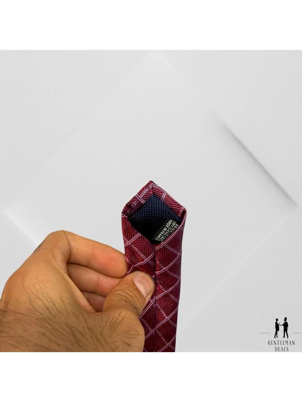 Thomas Pink Men's Necktie Red Purple Checks 100% Silk Classic Silk  60x3.3/4